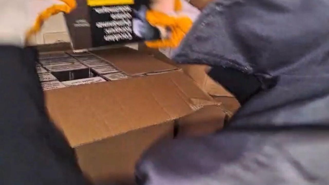 Kayseri'de 49 Bin Kaçak Makaron Ele Geçirildi