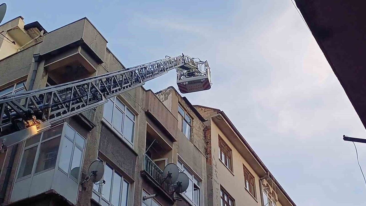 Kayseri'de Apartman Yangını Paniğe Yol Açtı