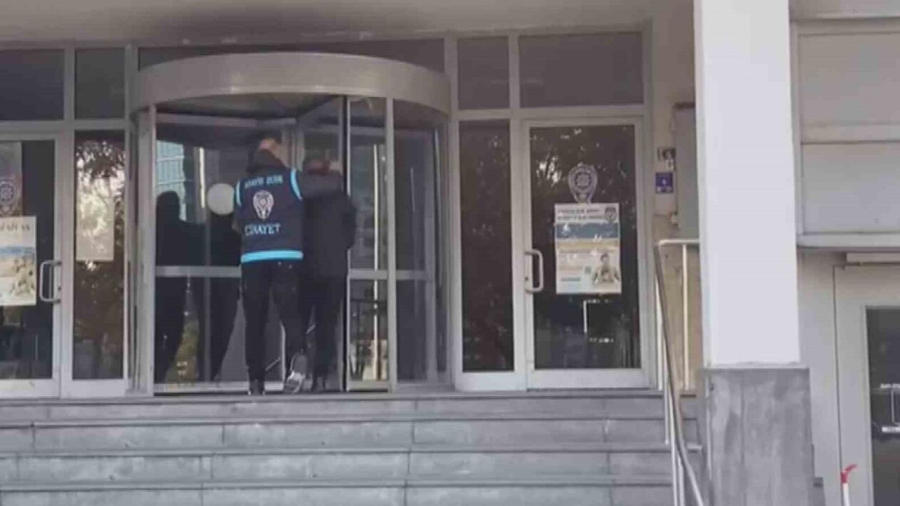 Kayseri'de Sokak Ortasında Cinayet: 2 Çocuk Annesi Ebru Kekilli Öldürüldü