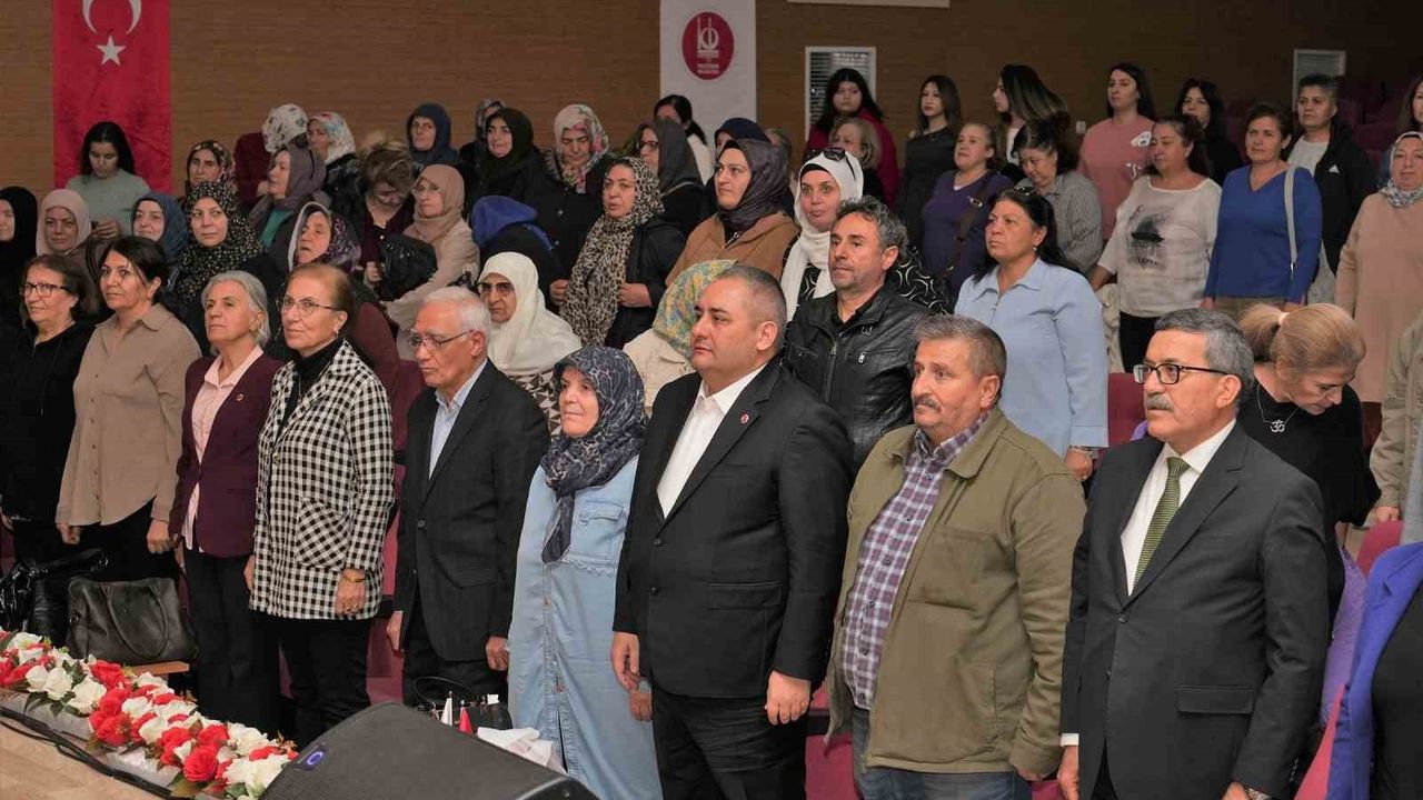 Keçiören'de Atatürk'ü Anlamak Semineri Düzenlendi