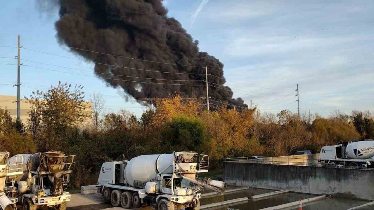 Kentucky'de Kargo Uçağı Kazası: 3 Ölü, 11 Yaralı