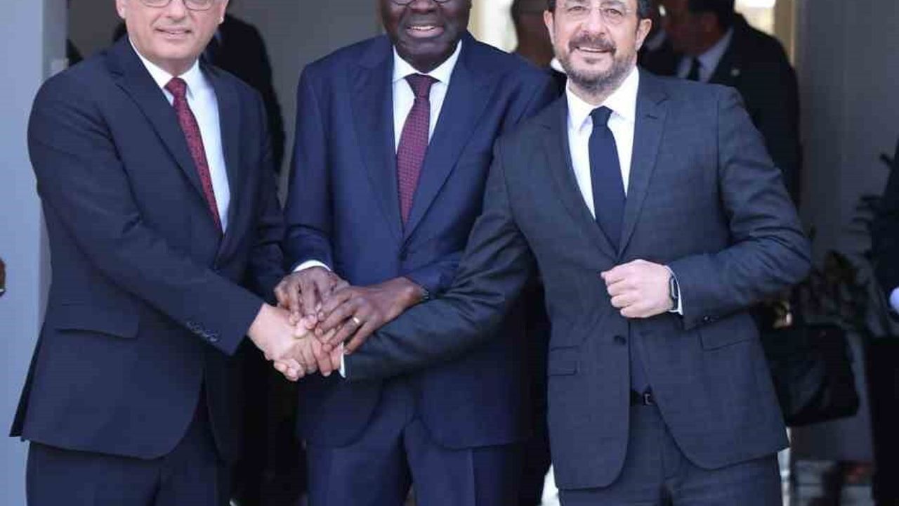 Kıbrıs Liderleri BM ile Toplantıya Hazır