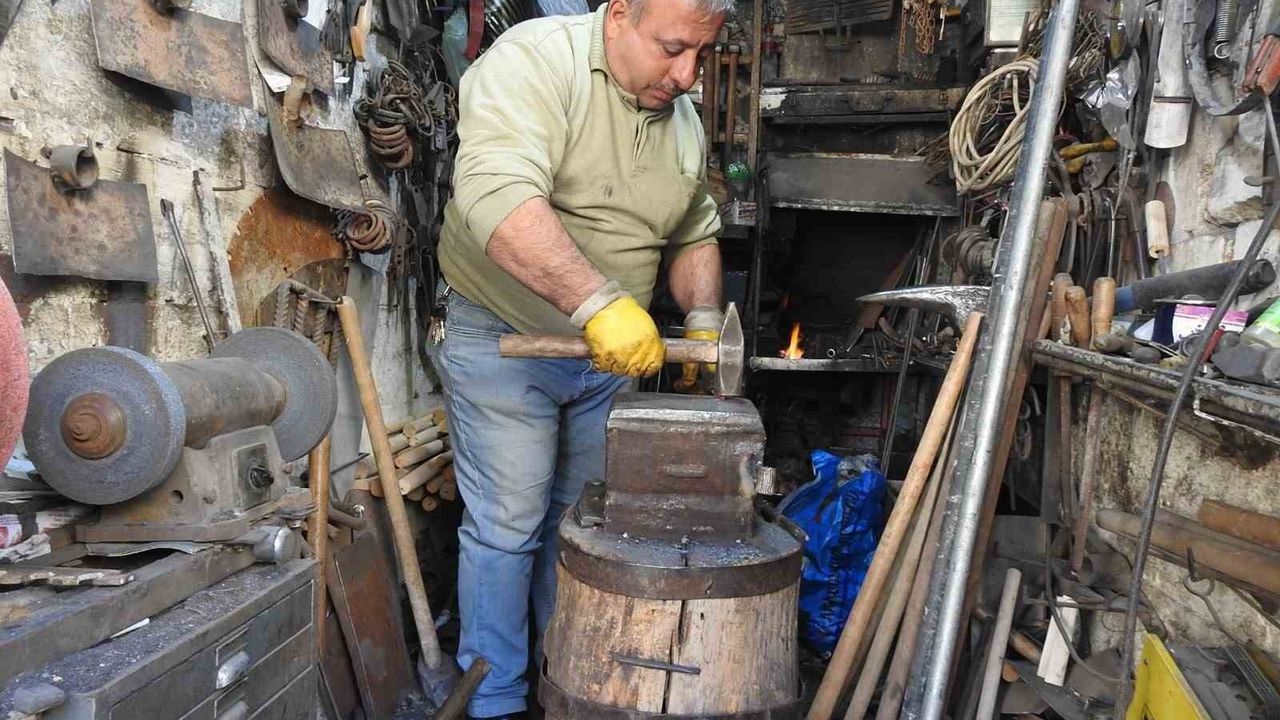 Kilis'te Demircilik Geleneği: Kemal Etçi'nin Mücadelesi