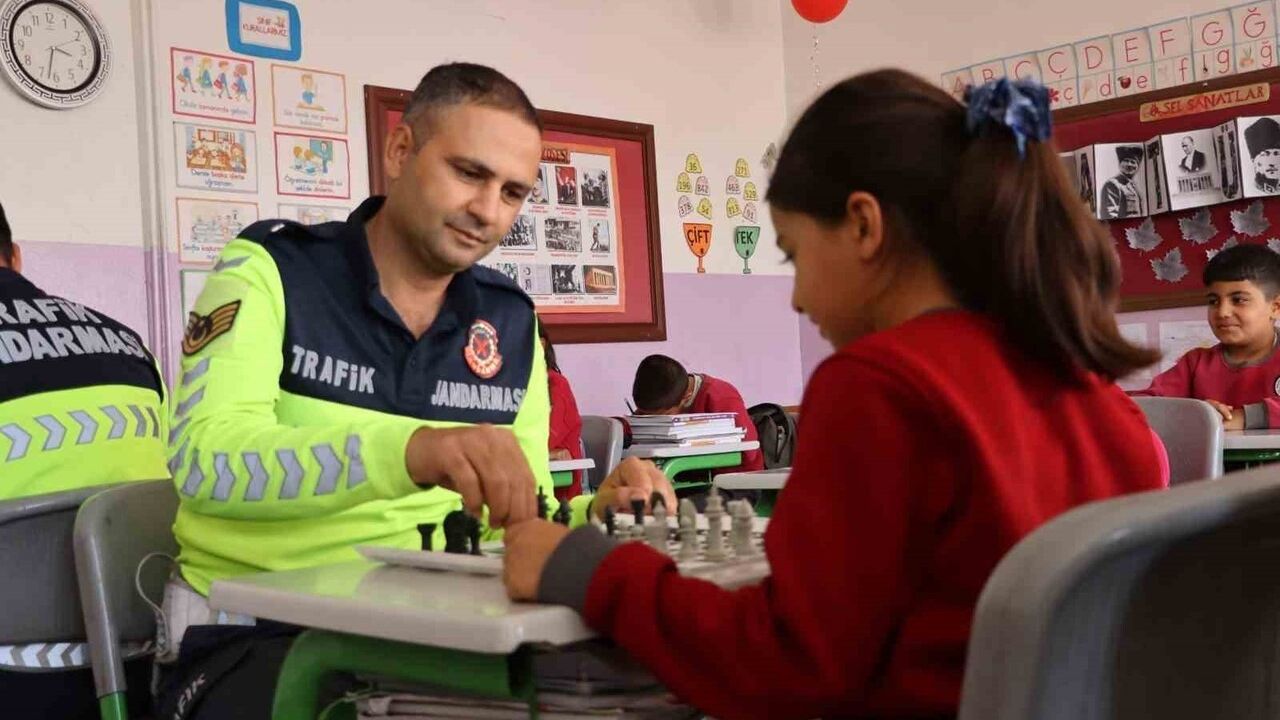 Kilis'te Öğrencilere Trafik Eğitimi Verildi