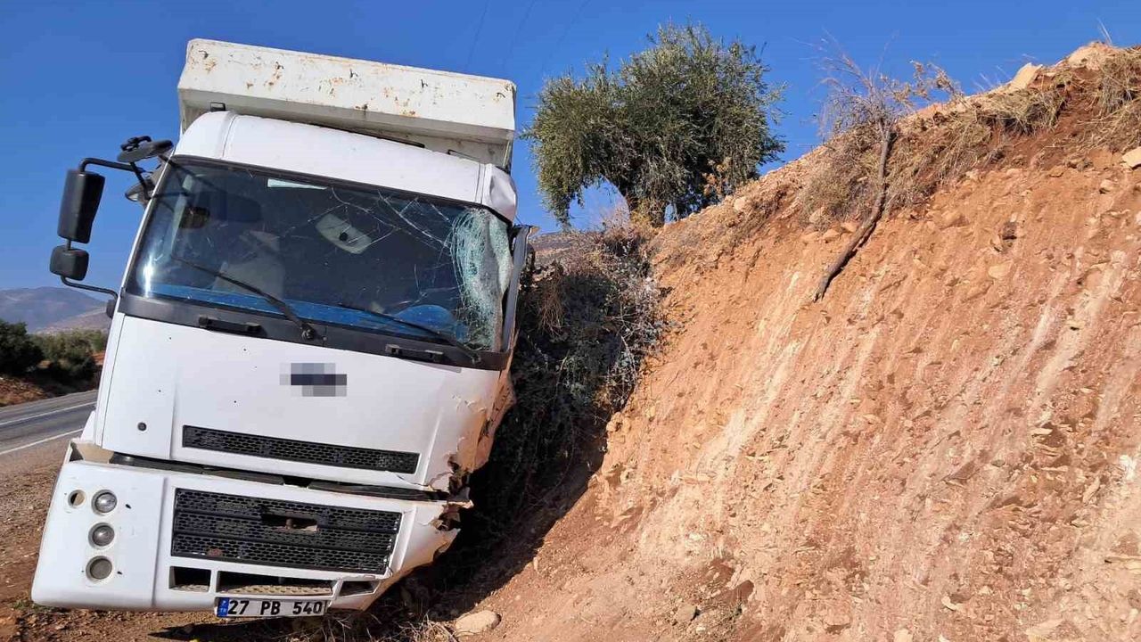 Kilis'te Üç Araçlı Trafik Kazası
