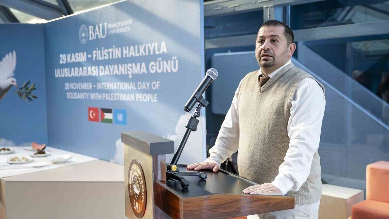 Kırık Tabaklarla Filistin'e Destek