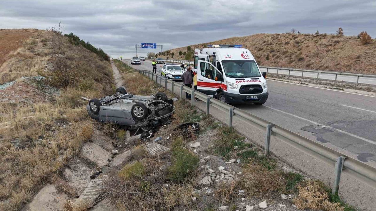 Kırıkkale'de Trafik Kazası: 7 Yaralı, Sürücü Serbest