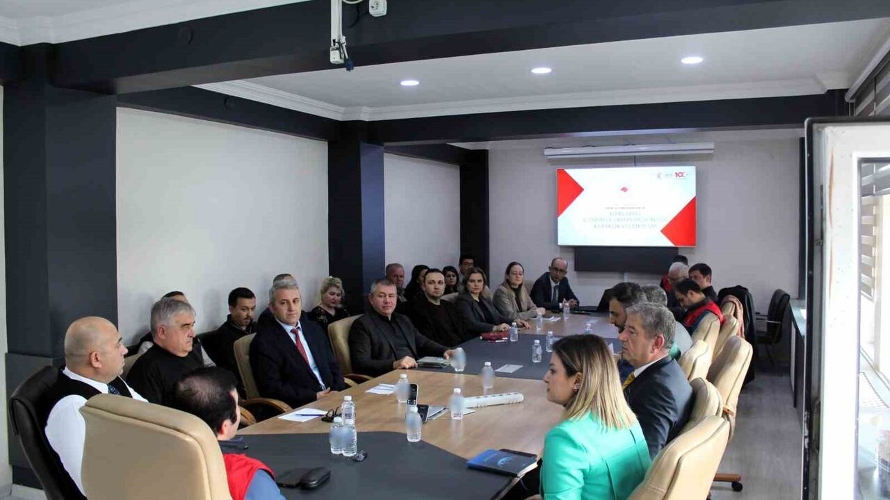 Kırklareli'de Tarımsal Kuraklık Kriz Merkezi Toplantısı Gerçekleşti