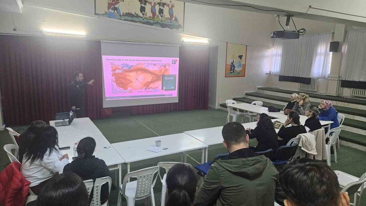Kırklareli'nde Çocuklara Afet Eğitimi Verildi
