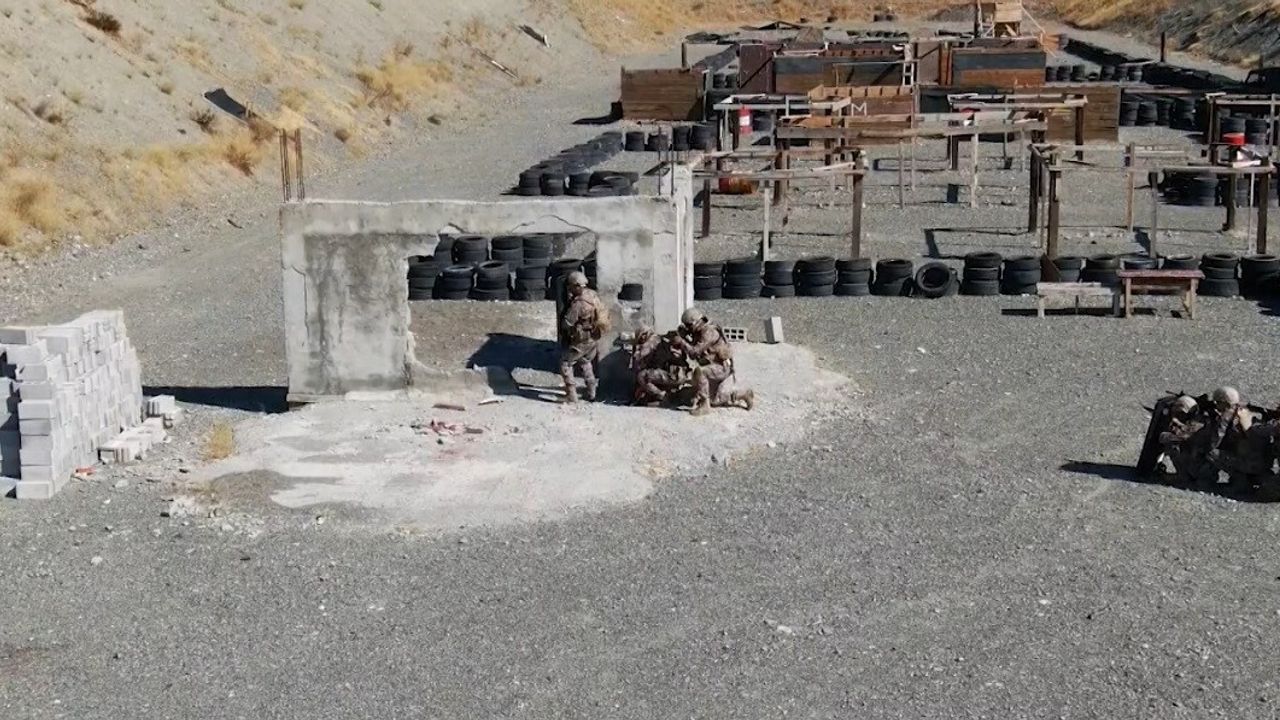 Kırsalda Gerçekleşen Özel Harekat Tatbikatı ile Heyecan Dolu Anlar