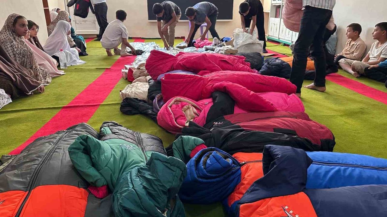 Kış Gelmeden Sen Gel: Çocuklara Umut Olma Projesi