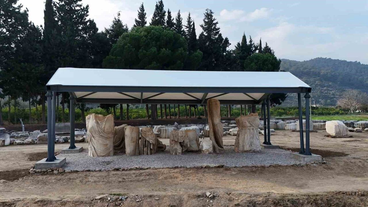 Klaros Antik Kenti'nin Yeniden Doğuşu: Saya Holding Sponsorlugunda Kültürel Mirası Koruma Çalışmaları