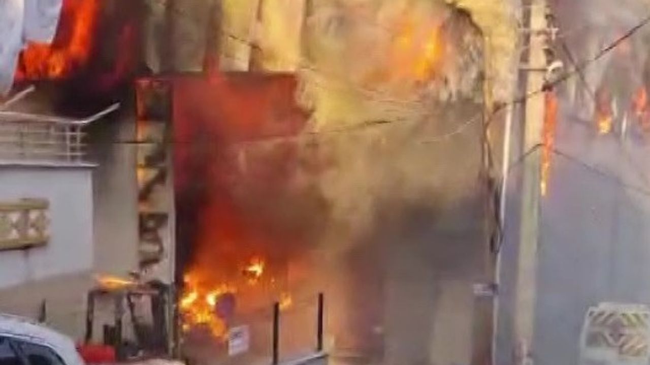 Kocaeli'deki Yangın Felaketi: Vardiya Amiri Hayatını Kaybetti