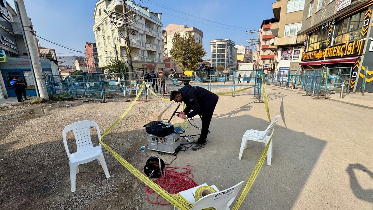 Kocaeli'nin Gebze İlçesinde Çöken Apartman ve Tahliye Çalışmaları Hızla Devam Ediyor