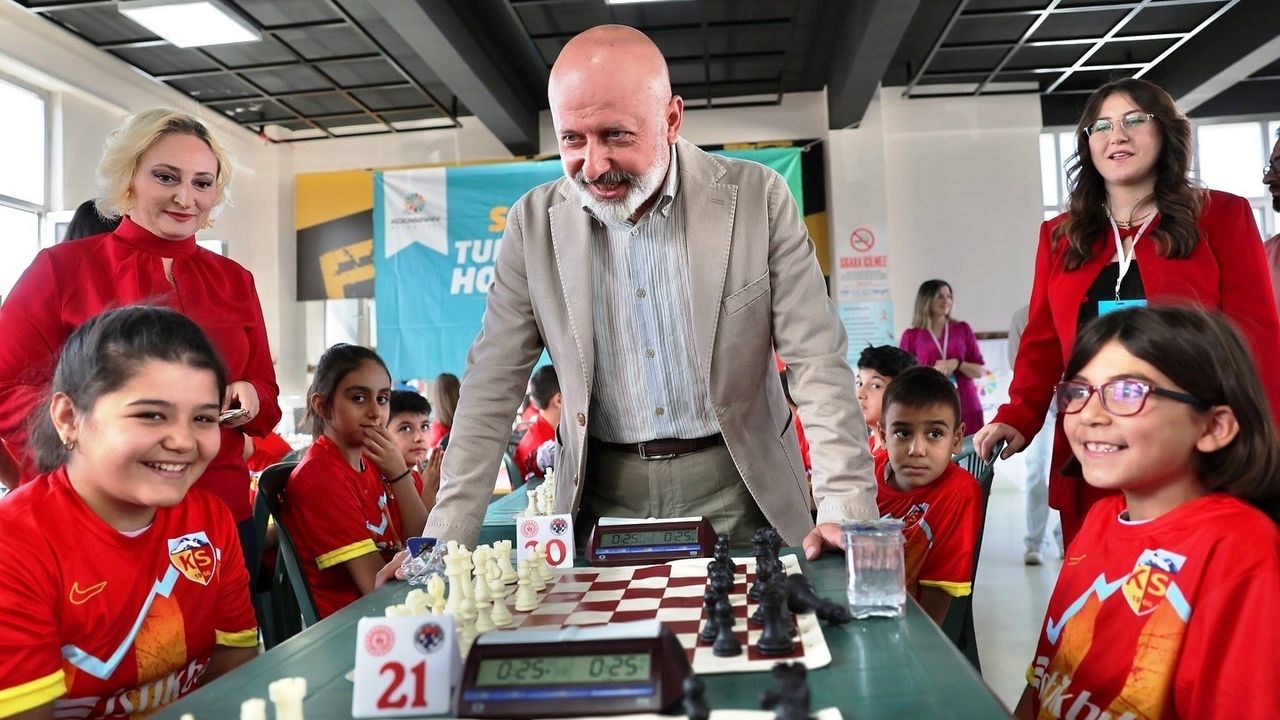 Kocasinan'da Türkiye Satranç Kupası Heyecanı