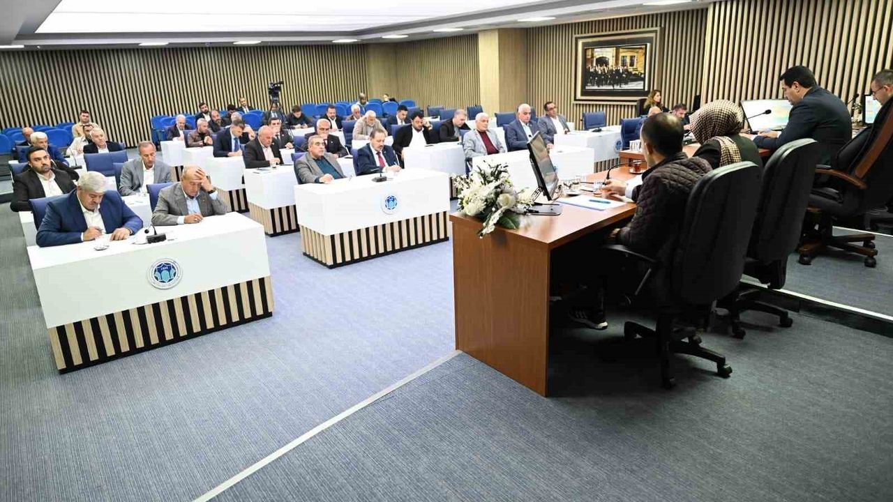 Konut Teslimleri Başladı, Yeni Çarşı Projesi Tamamlanıyor