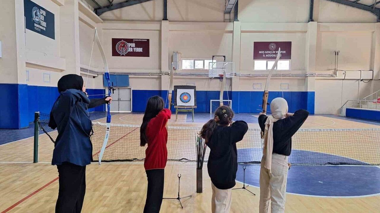 Korkut'ta Okçuluk Kursları Ziyaretçi Akınına Uğruyor