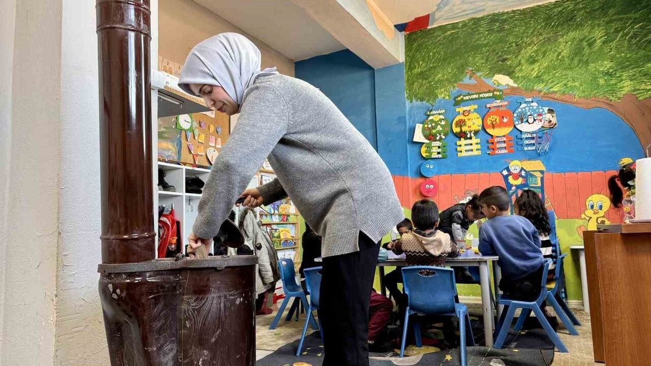 Köy Okulunda Dört Kadın Öğretmenin Umudu