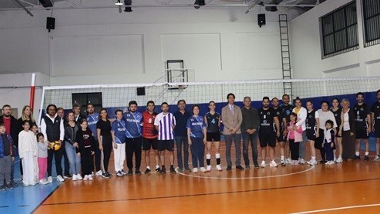 Köyceğiz’de Öğretmenler Arası Voleybol Turnuvası Başarıyla Gerçekleşti