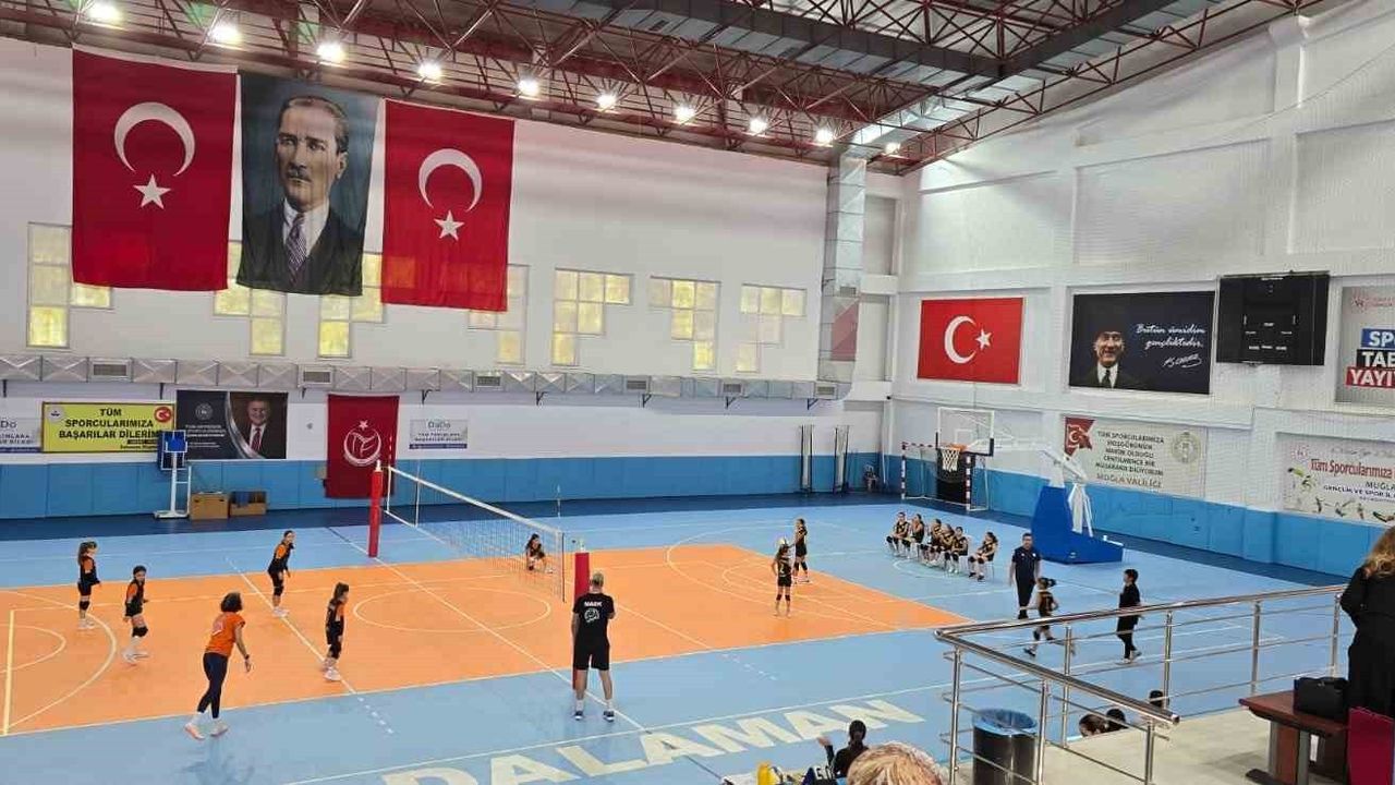 Köyceğizli Minikler Voleybol Şampiyonu Oldu