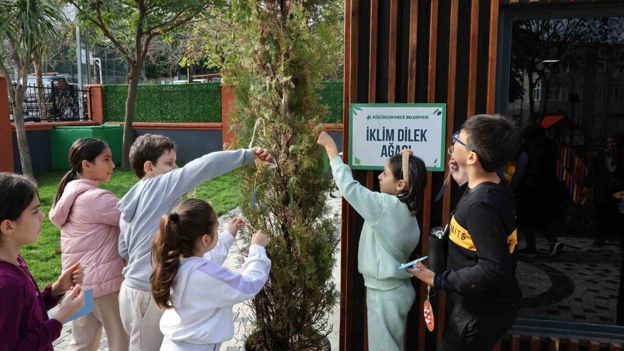 Küçükçekmece Belediyesi 4 Bin Ton Atık Topladı