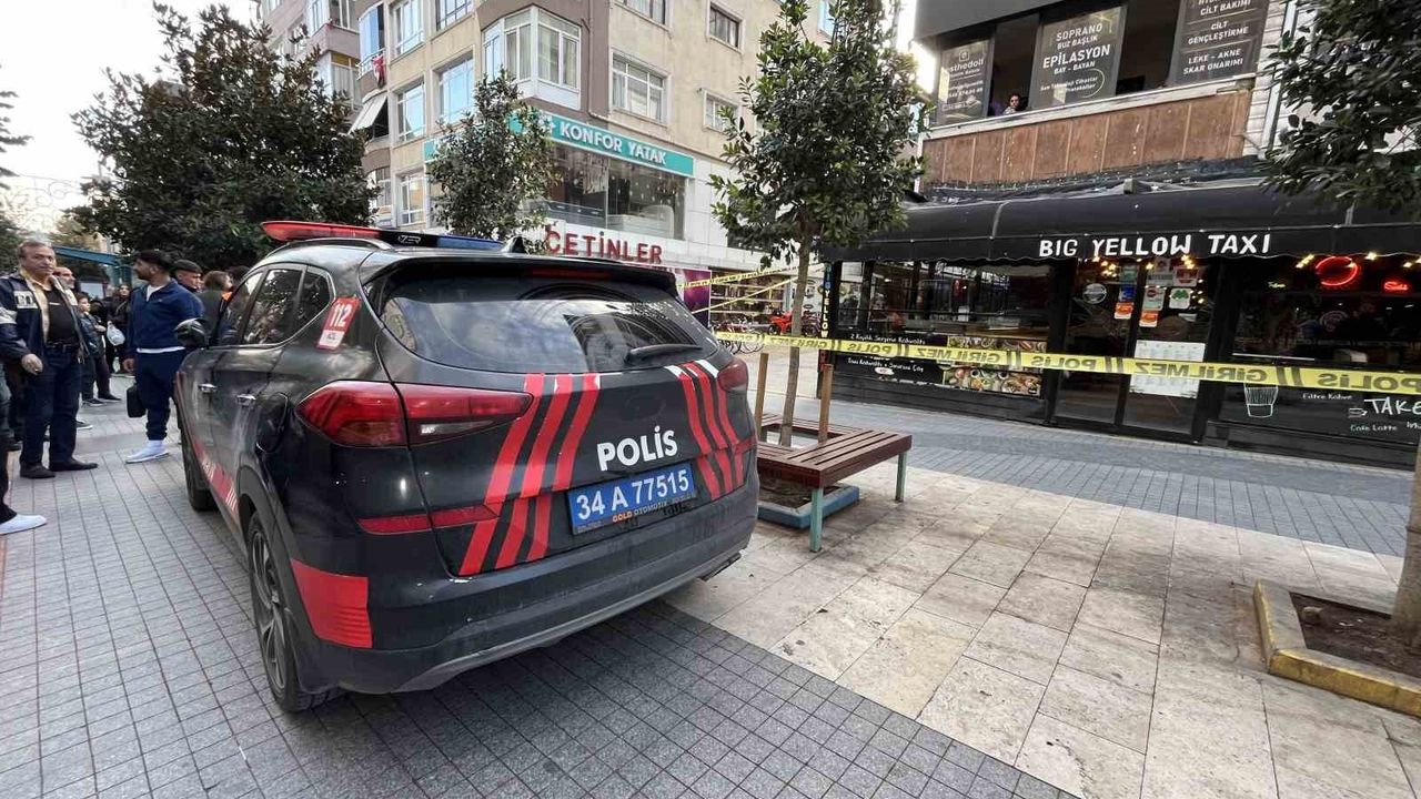 Küçükçekmece'de Silahlı Saldırı: Bir Yaralı