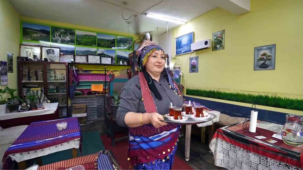 Kulakkaya Yaylası’nda Çay Ocağı Açan Naciye Ateş