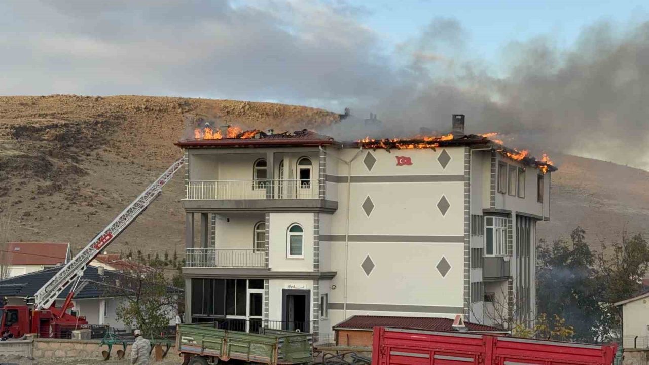 Kulu'da Müstakil Evde Yangın Paniği