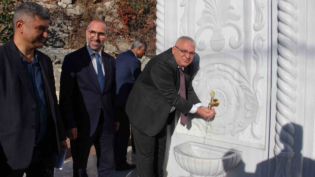 Kumluca'da Hayırsever Çeşmesi Açıldı