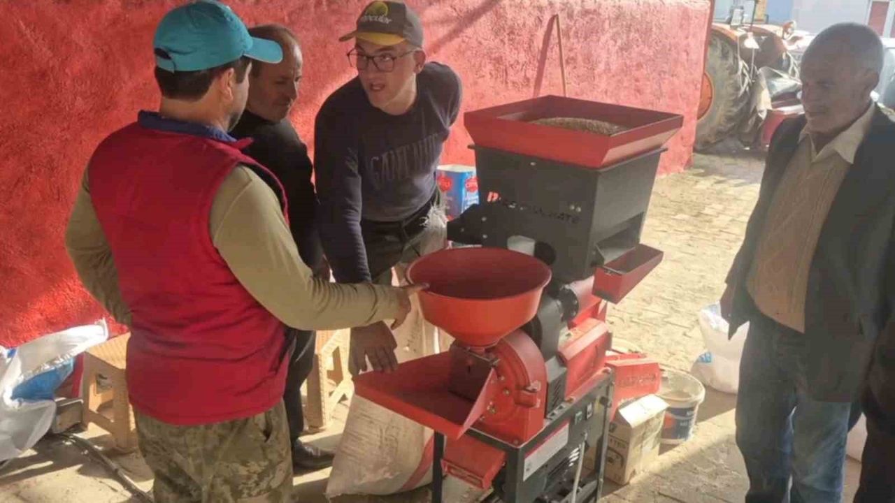 Küplü'de Ücretsiz Pirinç Soyma Tesisi Üreticilere Kolaylık Sağlıyor