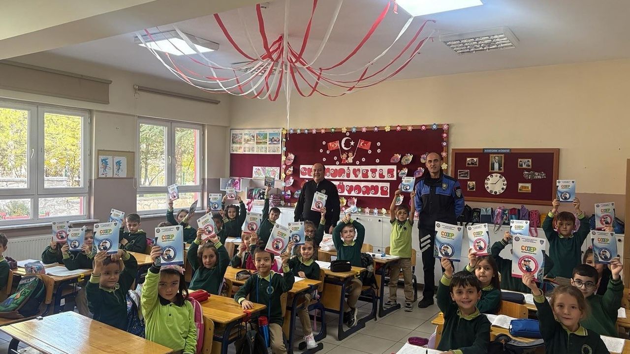 Kütahya'da Minik Öğrencilere Güvenlik Eğitimi Verildi