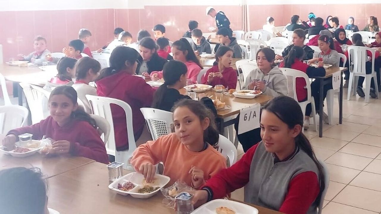 Kütahya'da Taşımalı Eğitimde Sağlıklı Beslenme Uygulamaları