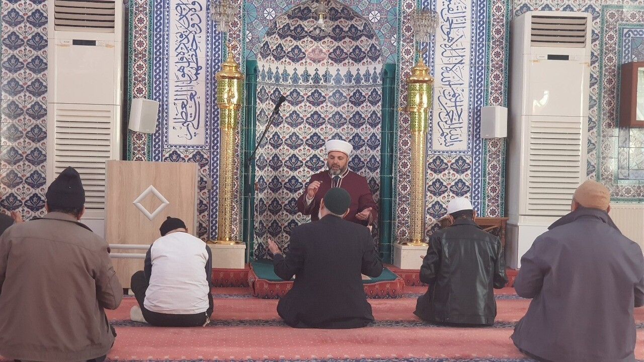 Kütahya İl Müftüsü İrfan Açık, 'Gençlik Buluşmaları' Programında Gençlerle Buluştu