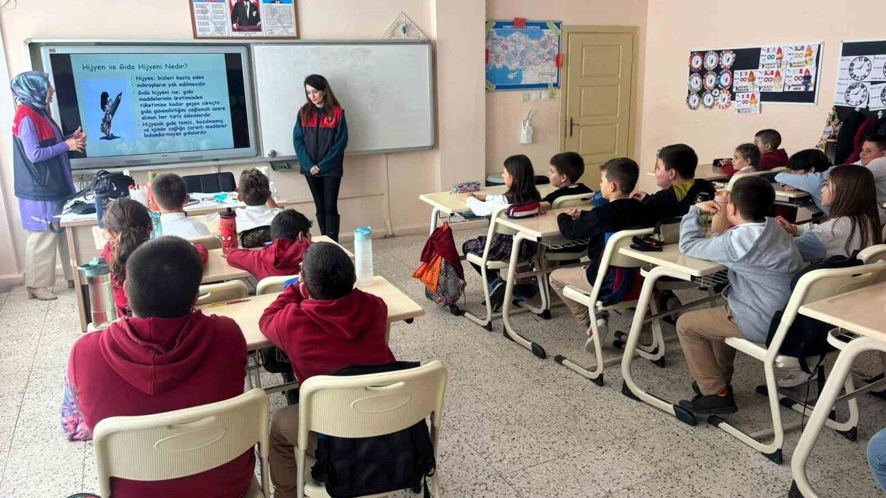 Lüleburgaz'da Öğrencilere Su Verimliliği ve Beslenme Eğitimi