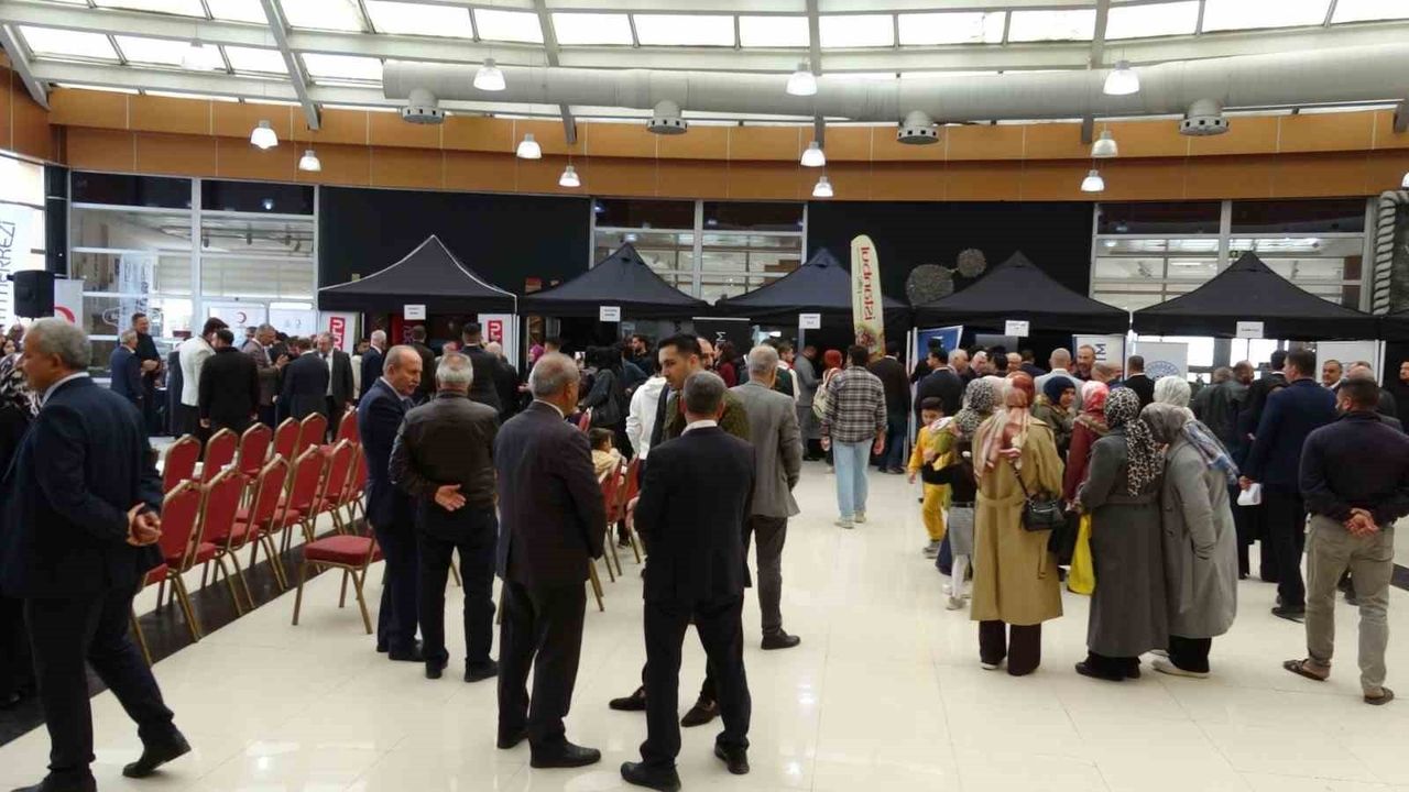 Malatya'da İstihdam Fuarı Açıldı