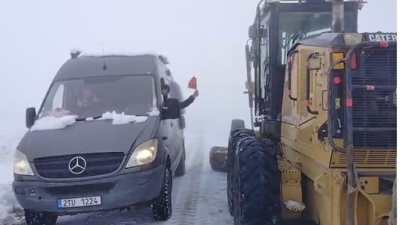 Malatya'da Kar Yağışı Nedeniyle Mahsur Kalan 4 Turist Kurtarıldı