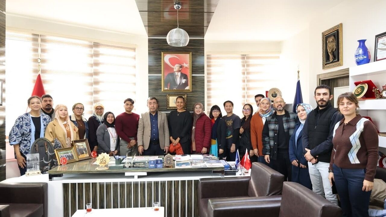 Malezyalı Heyet Bünyan Halısını İnceledi