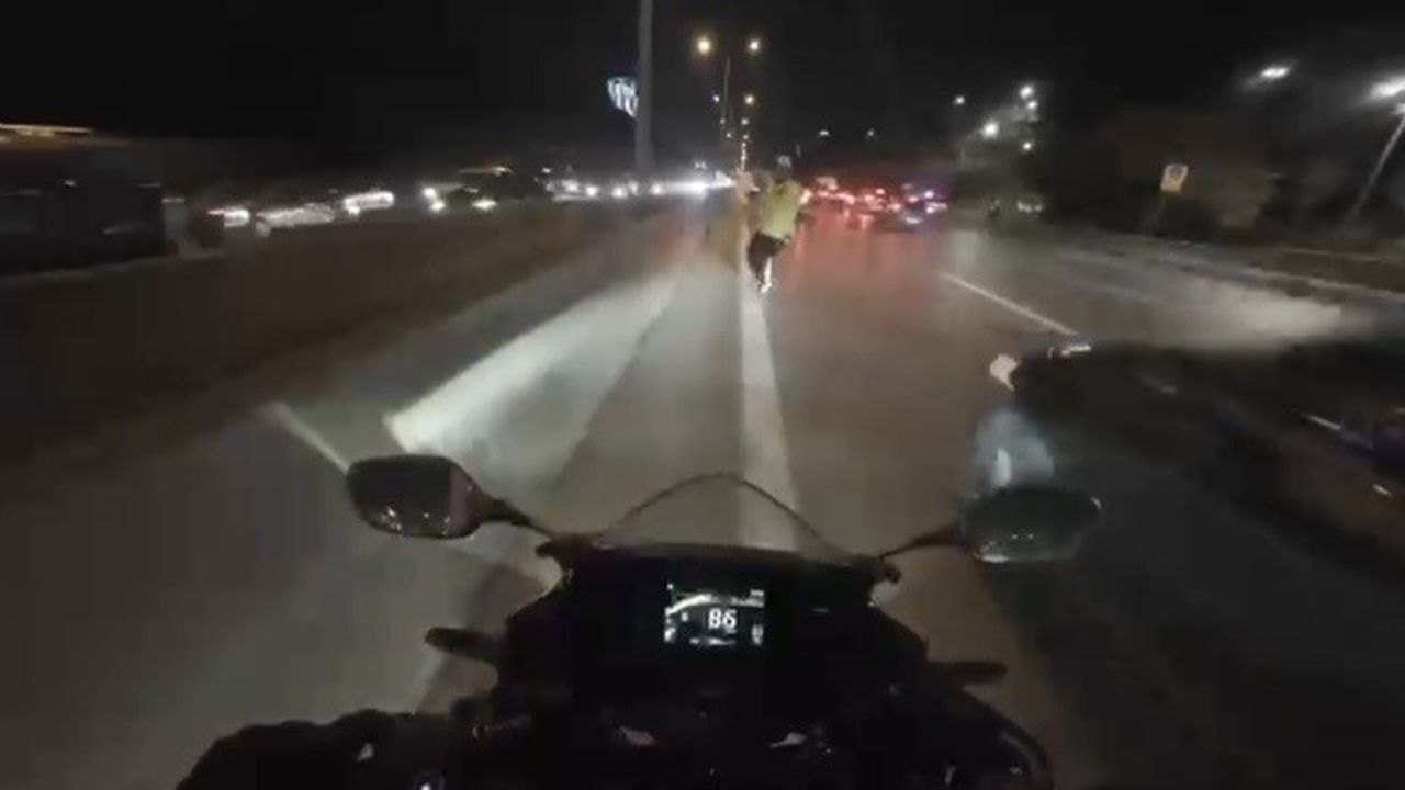 Maltepe'de Trafik Polisi Motosiklet Kazasında Yaralandı