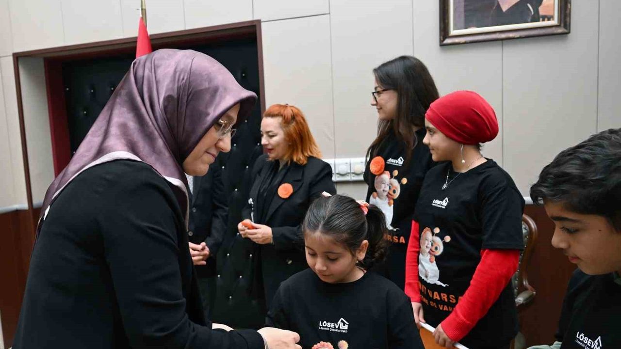 Manisa CBÜ'de Lösemili Çocuklara Destek Ziyareti