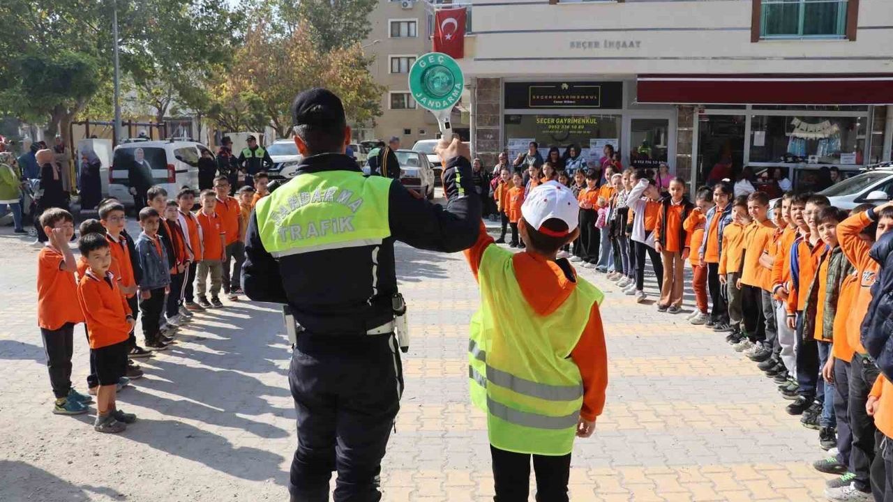 Manisa'da Yaya Geçidi Denetimi