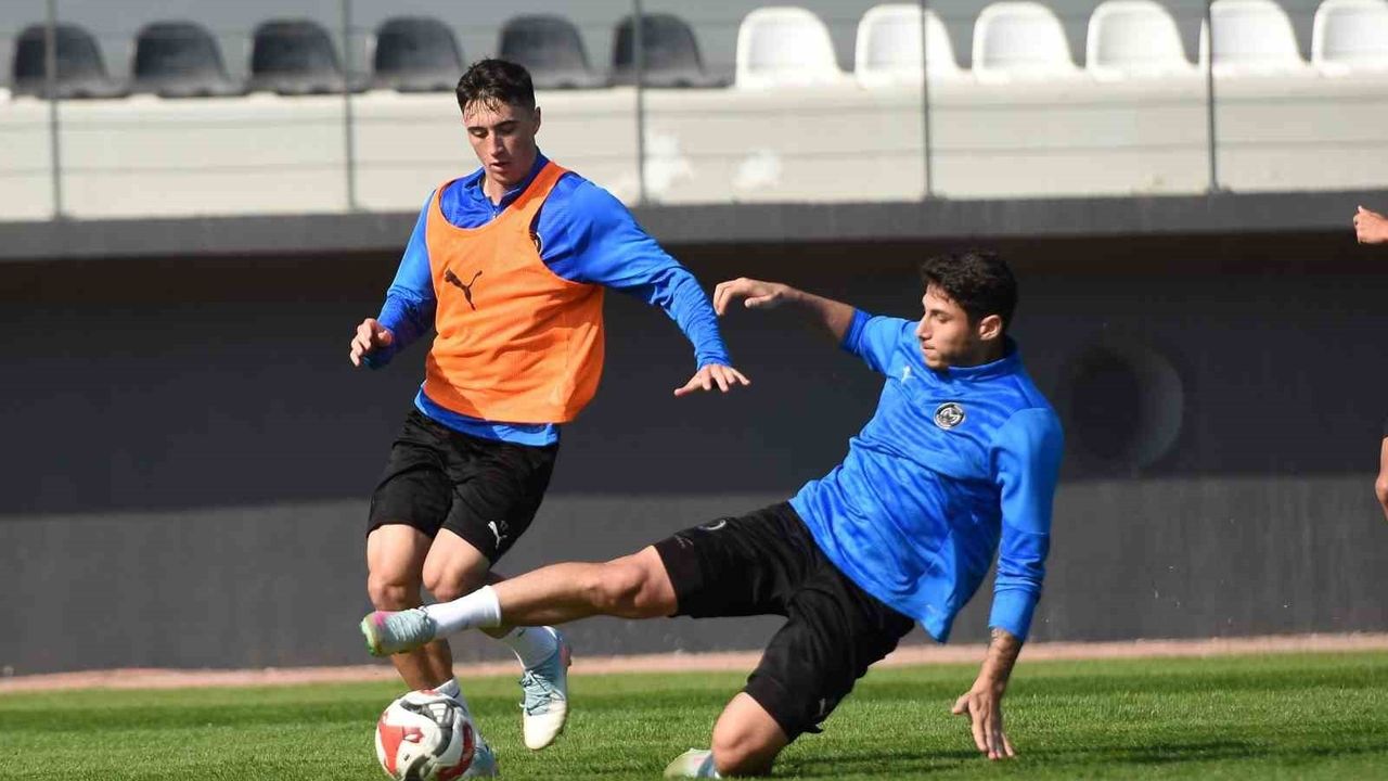 Manisa FK, Sivasspor Maçına Hazırlanıyor