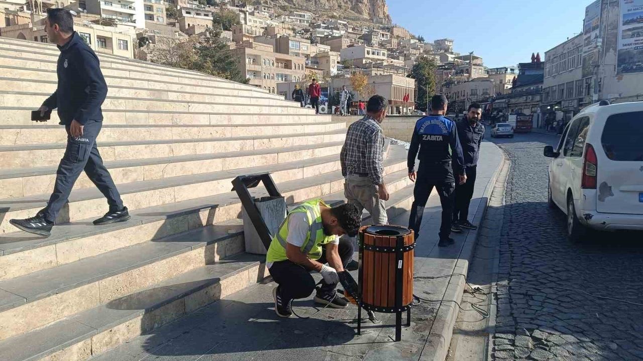 Mardin'de Çöp Kovaları Yenileniyor
