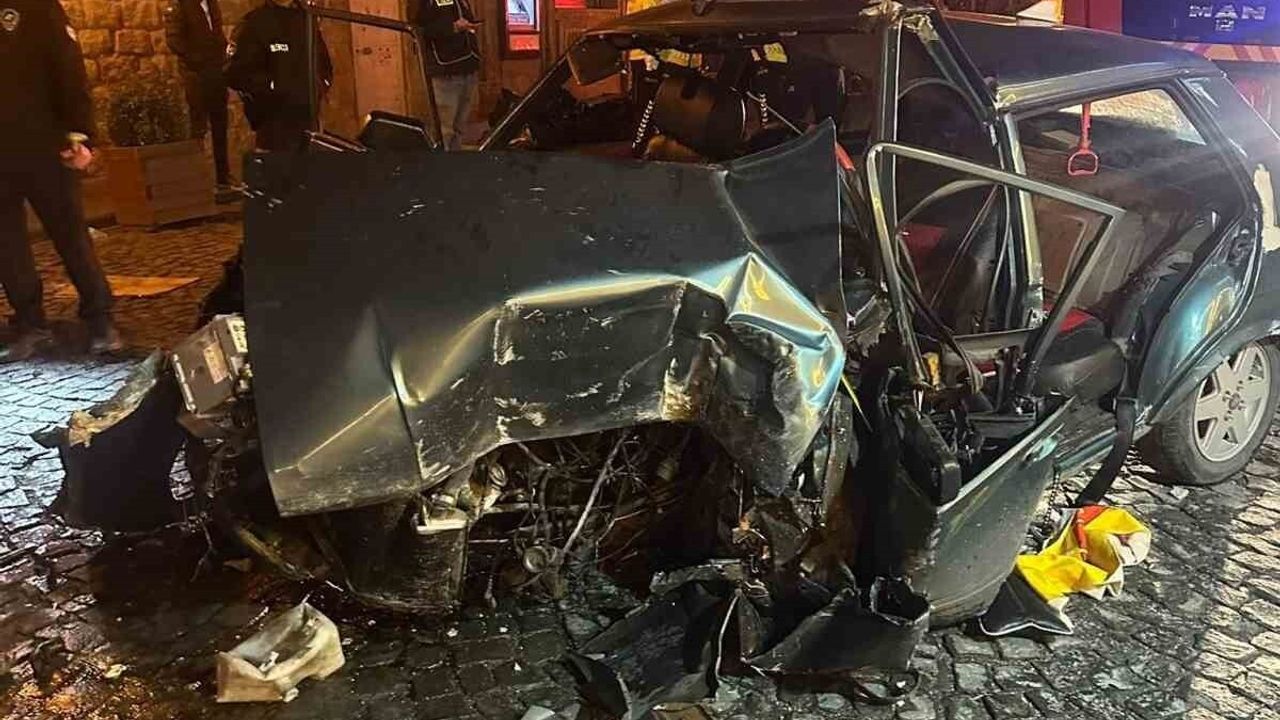 Mardin'de Trafik Kazası: 4 Yaralı