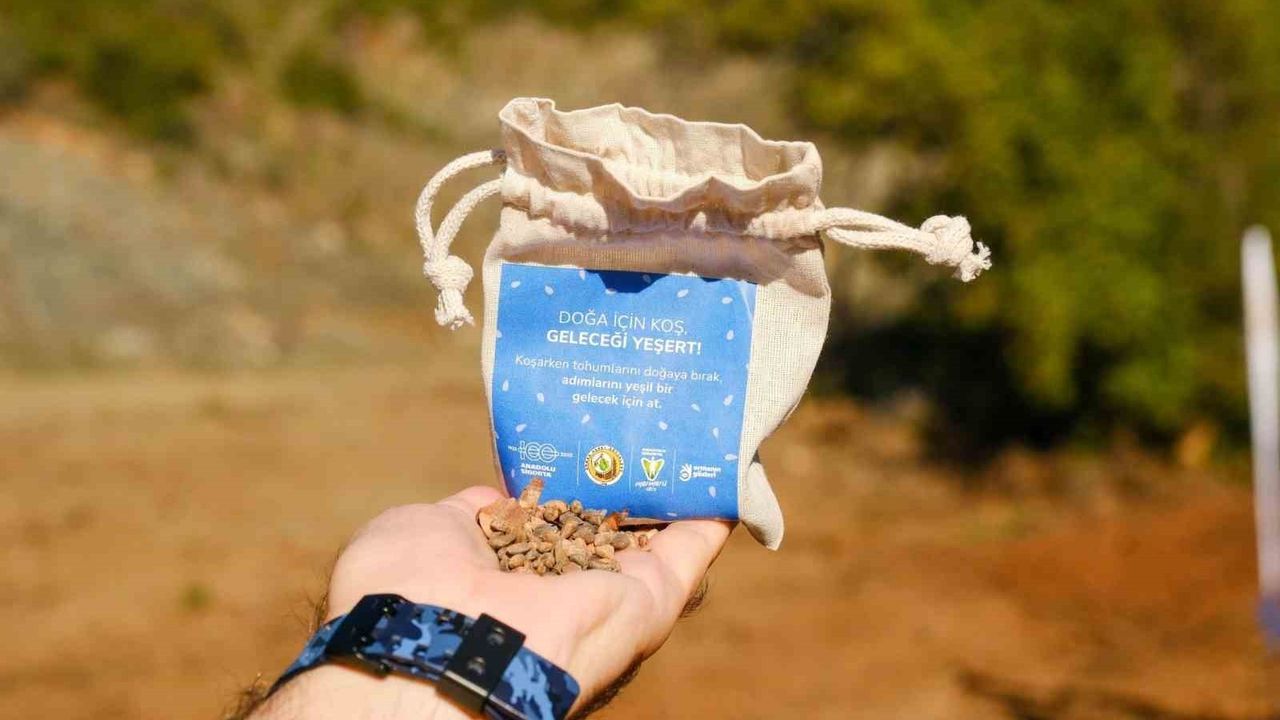 Marmaris Ultra Trail Maratonu’nda Tohum Dağıtımı Etkinliği