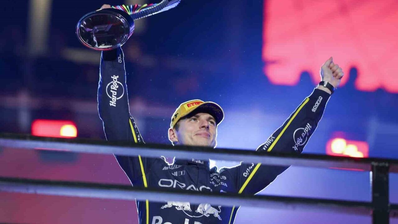 Max Verstappen Las Vegas Grand Prix'sini Kazandı