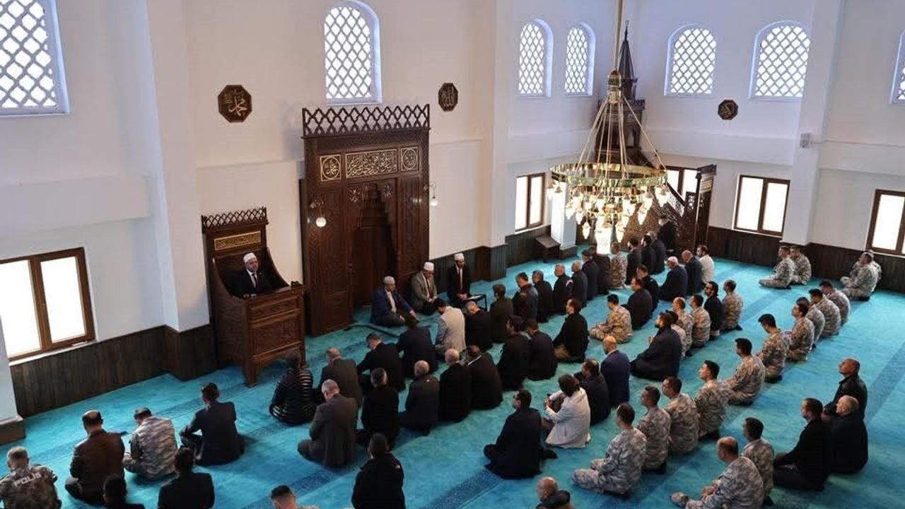 Mehmetçik Camii İbadete Açıldı