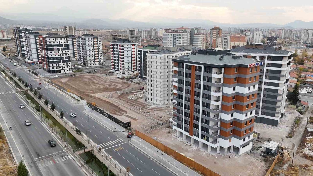 Melikgazi'de Kentsel Dönüşüm Çalışmaları Hızla Devam Ediyor