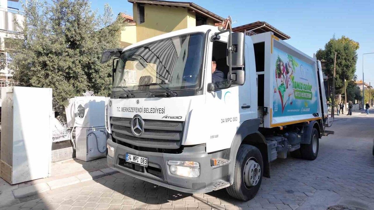 Merkezefendi'de Temizliğe Koku Önleyici Sistem