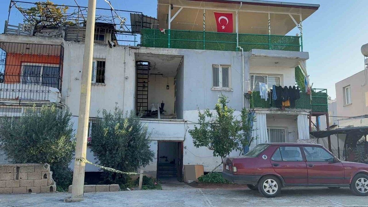 Mersin'de Eşinin Uzaklaştırma Kararı Nedeniyle Cinayet