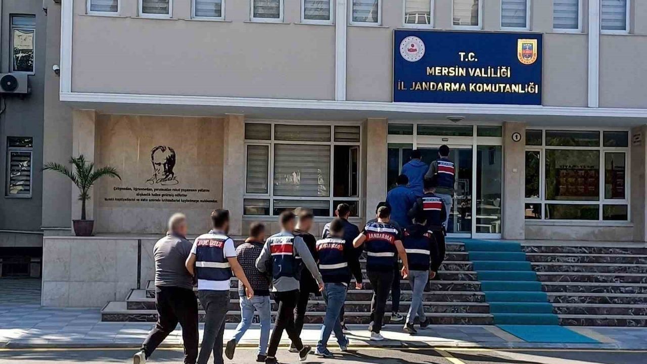 Mersin'de Jandarma Operasyonu: 26 Kişi Yakalandı
